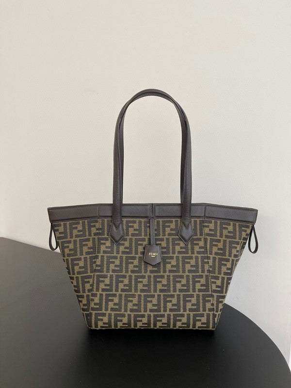 Ziva's Charm handbag – lifestyle view (27cm*27cm*16.5cm)