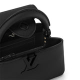  chic structured bag detail view showing craftsmanship 14