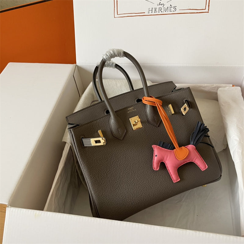 Minimalist bag shown from front angle