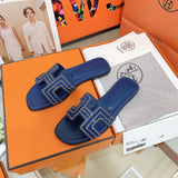 Hermes shoes Style 328 - true-to-life color detail