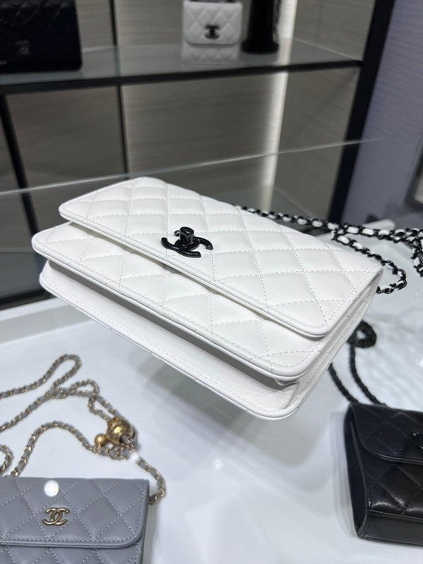 Zivas Charm Understated Luxury Designer Handbag (Modern Wardrobe Staple) – Lifestyle Shot