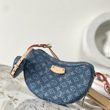  Classic crossbody bag front view