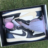 Nike crisp white luxury sneakers view 4 heritage-inspired look