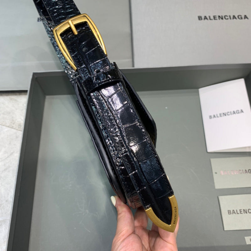 Chic Faux Leather Handbag - Premium Craftsmanship Detailing | Women's Statement Accessory #391 - interior view (image 6) of designer-inspired handbag