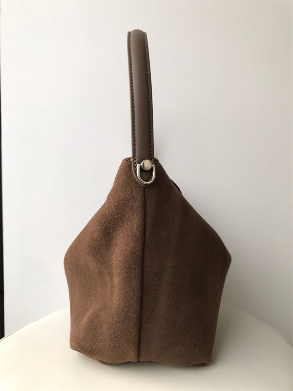 Ziva's Charm handbag – detail view (36cm*26cm*14cm)