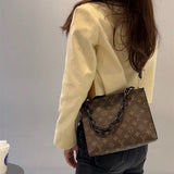  tote bag interior and compartment view 33