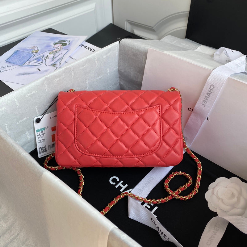 Zivas Charm Refined Everyday Style Fashion Handbag (Signature Shape & Finish) – Interior View