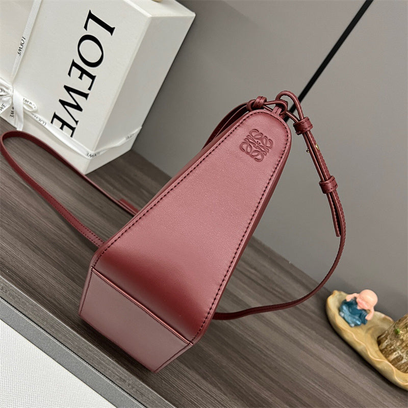 Ziva's Charm handbag – back view (28cm*17cm*9.5cm)