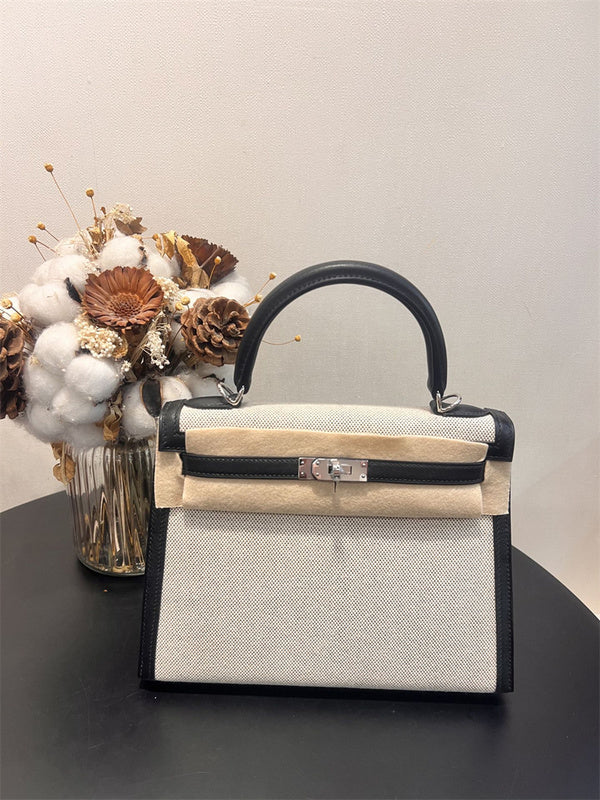 Interior view of effortless premium bag