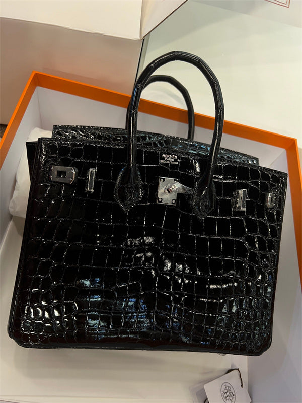 Poised bag women's premium everyday handbag