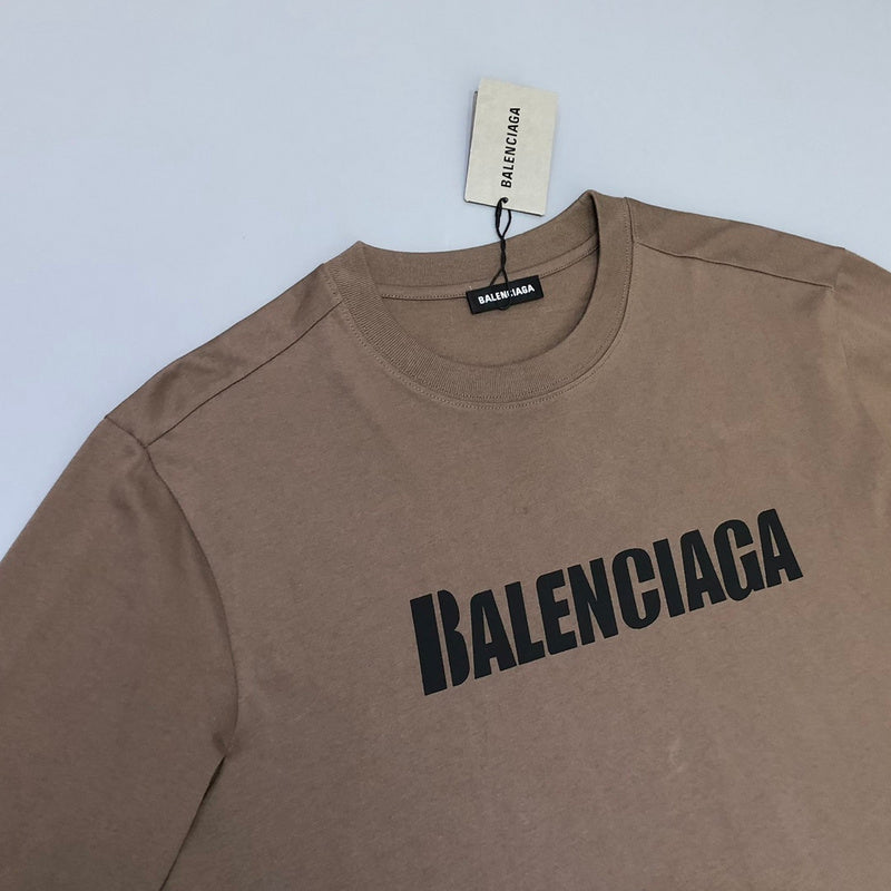 Styling view of Balenciaga luxury piece style No.380