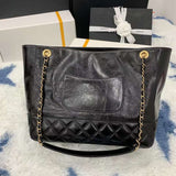 Zivas Charm Modern Edge Luxury Handbag (Structured Everyday Essential) – Close-Up Detail