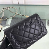 Zivas Charm Contemporary Flair Fashion Handbag (Effortless Style Upgrade) – Detail View
