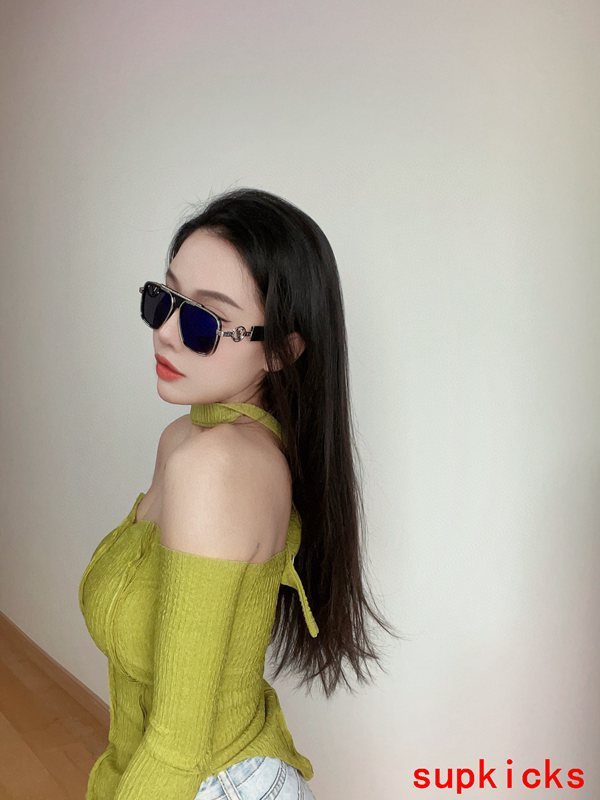 Full view of Louis Vuitton unisex sunglasses