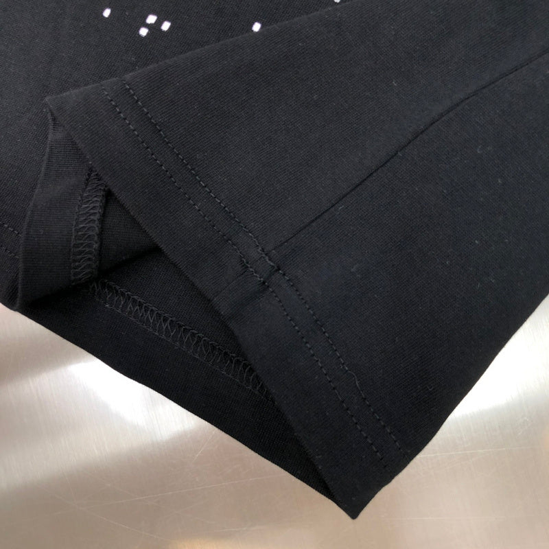 Full styled look of Louis Vuitton cotton t-shirt with tailored silhouette