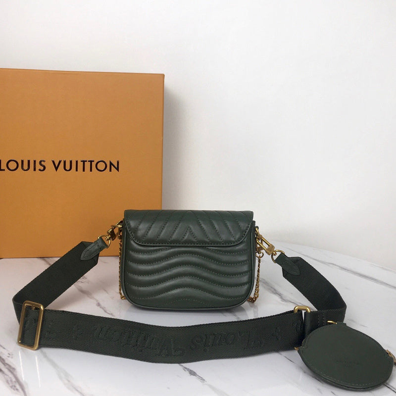 Close-up detail of refined structured women's handbag – women's premium purse