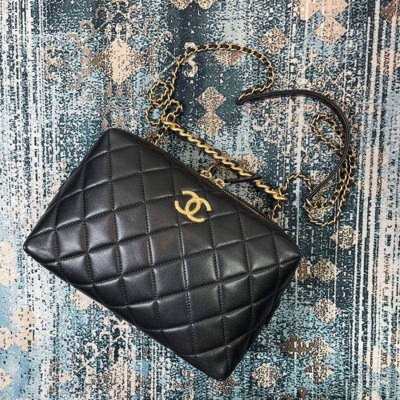  handbag, mid everyday style, image 1