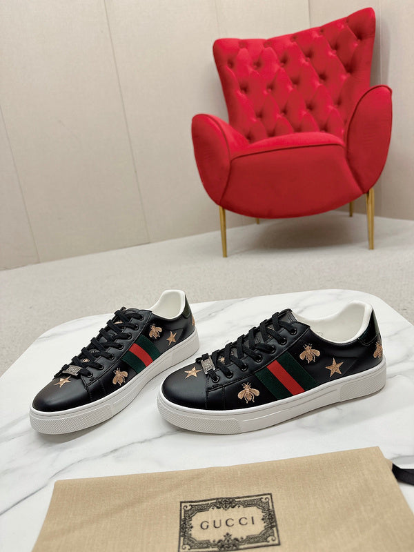 Side profile of Gucci clean off-white sneakers classic court silhouette
