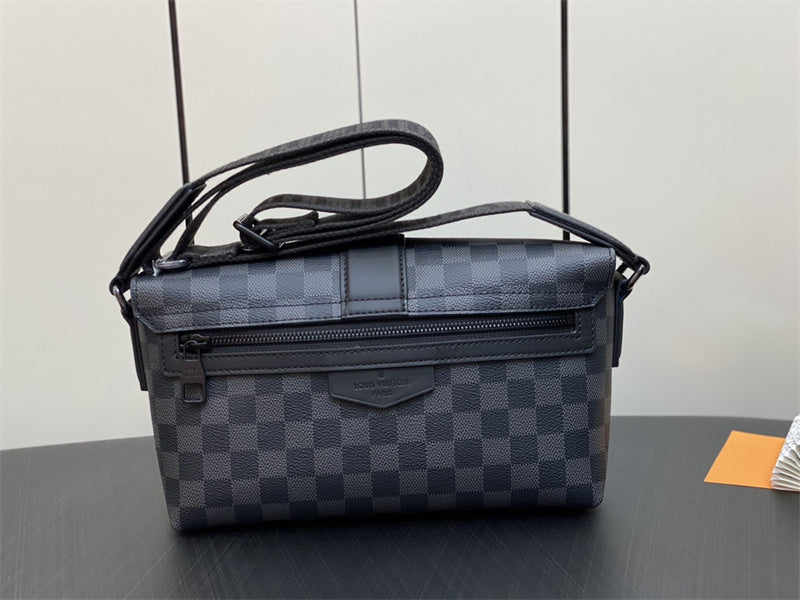  versatile carryall bag styled with outfit