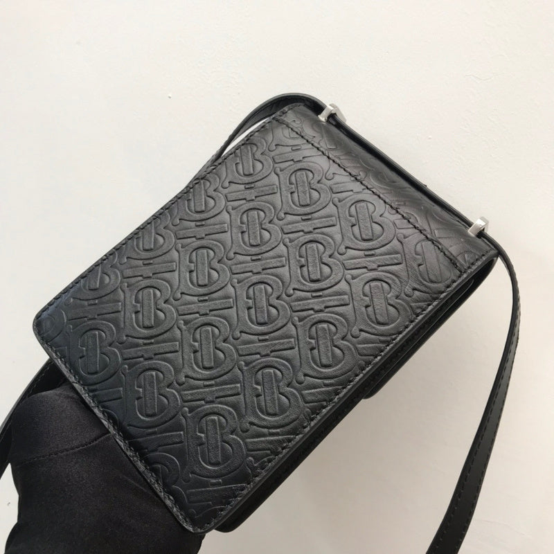 Ziva's Charm handbag – carry view (one versatile size)