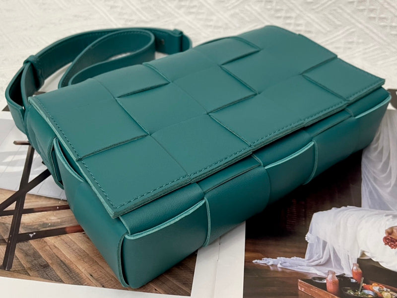 Effortless Vegan Leather Handbag - Understated Luxury Look | Women's Designer-Inspired Purse #1611 - interior view (image 6) of designer-inspired handbag