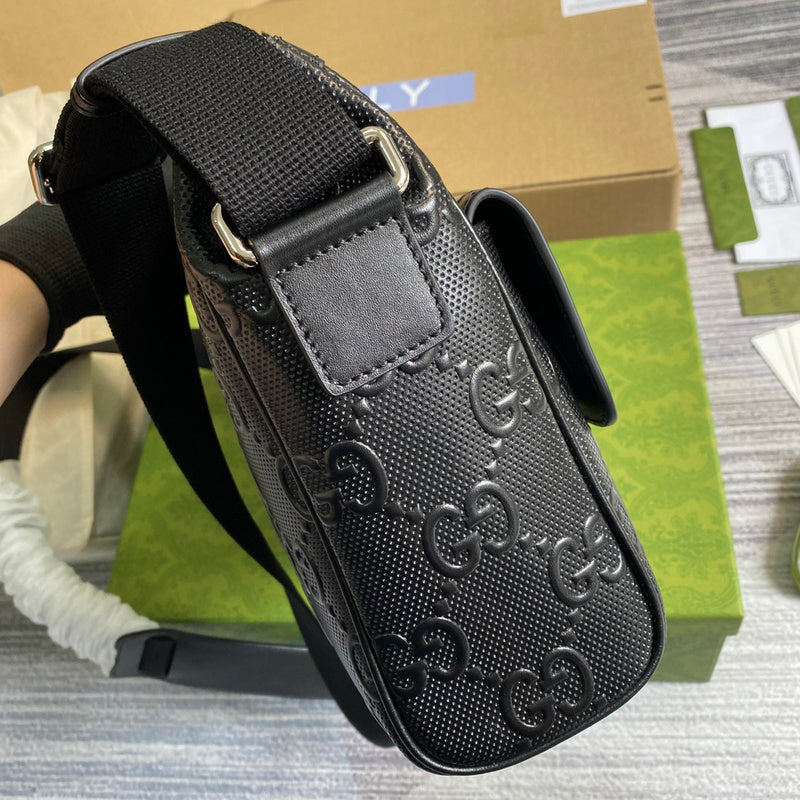 Interior view of signature modern women's handbag – women's statement bag