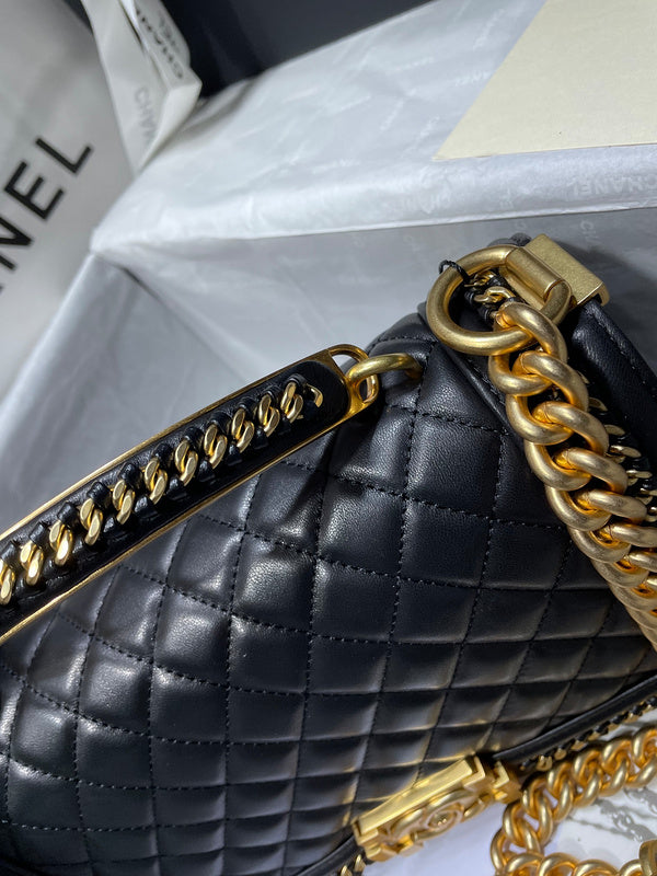  mid purse view 6