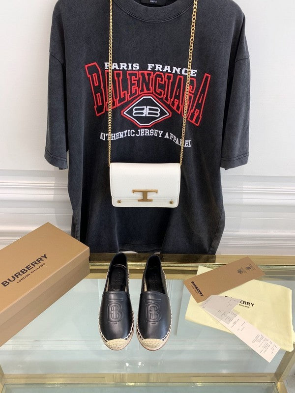Burberry shoes Style 213 - logo and branding close-up
