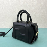 Ziva's Charm handbag – product shot (16.5cm*13.5cm*9cm)