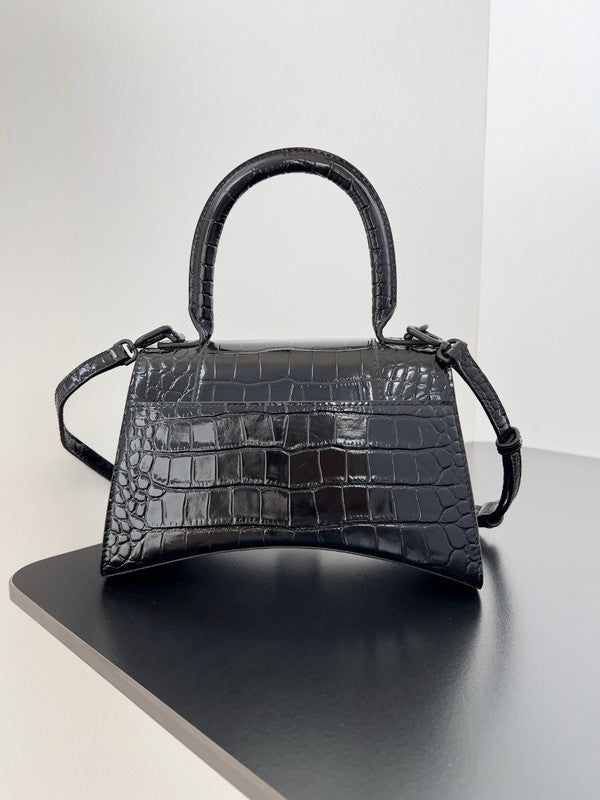 Zivas Charm Effortless Sophistication Statement Handbag (Refined Practical Design) – Lifestyle Shot
