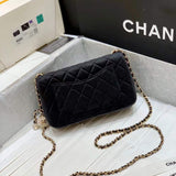  women's handbag, mid design, view 2