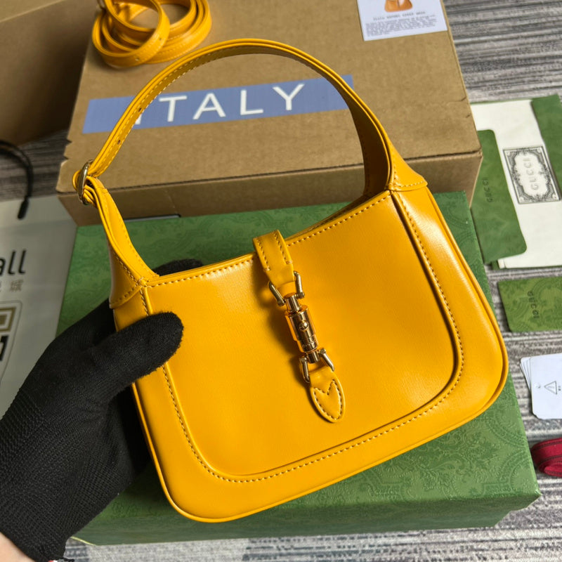 Front view of polished structured women's handbag – women's luxury handbag
