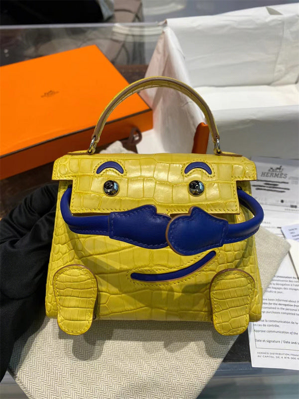 Modernist bag shown from front angle
