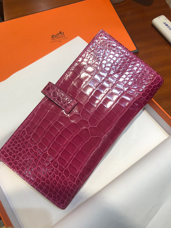 Chic bag shown from front angle
