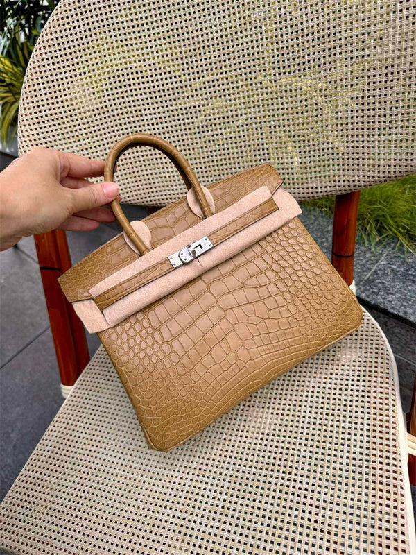  Modern crossbody bag front view 25