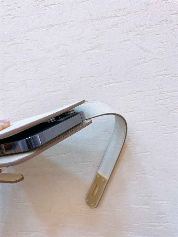  satchel interior and compartment view 15
