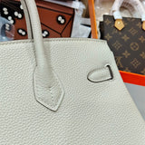  shoulder bag close-up of hardware and finish
