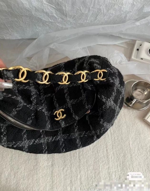 Zivas Charm Streamlined Design Designer Handbag (Effortless Style Upgrade) – Interior View