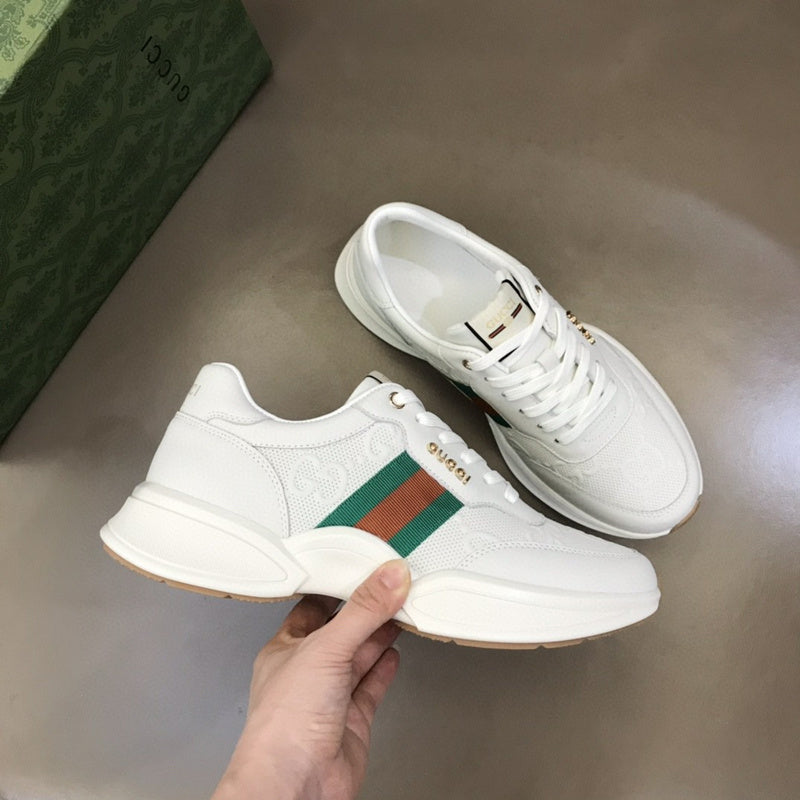 Gucci clean off-white luxury sneakers view 7 padded collar comfort