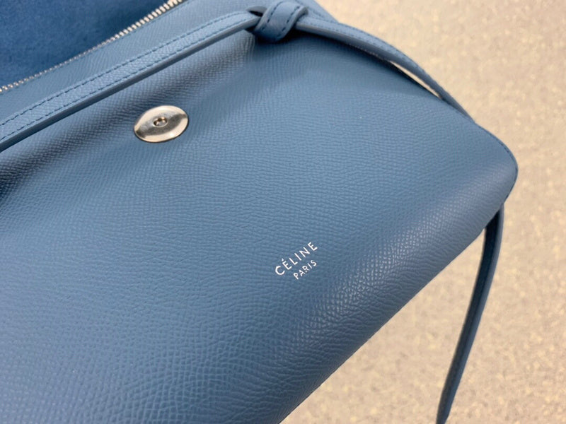 Back view of classic refined women's handbag – women's designer-style accessory