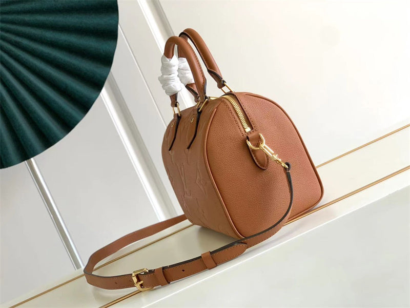  Modern structured bag front view 13