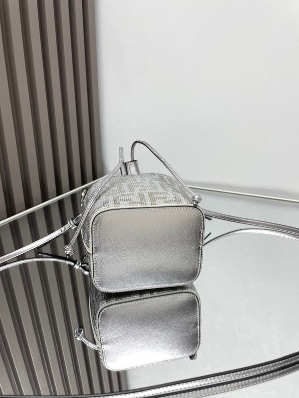 Ziva's Charm handbag – side angle view (12cm*18cm*10cm)
