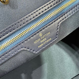  Structured handbag carried on shoulder 10