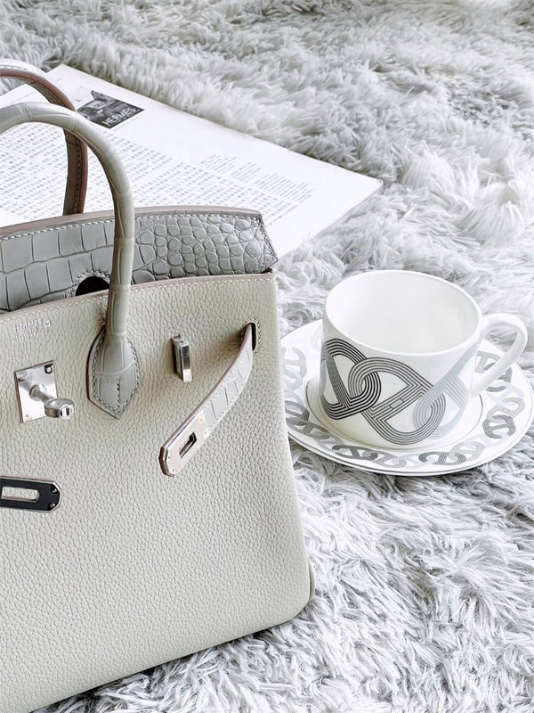  Modern carryall bag carried on shoulder