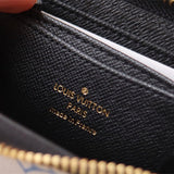  contemporary structured bag detail view showing craftsmanship 8
