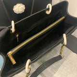  women's handbag, spacious design, view 2