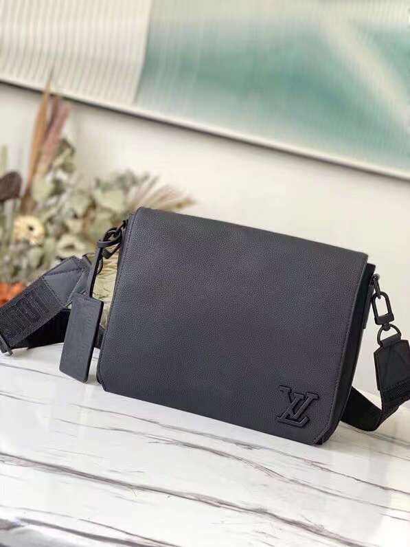 Front view of sleek chic women's handbag – women's statement bag