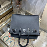  versatile shopper bag styled with outfit