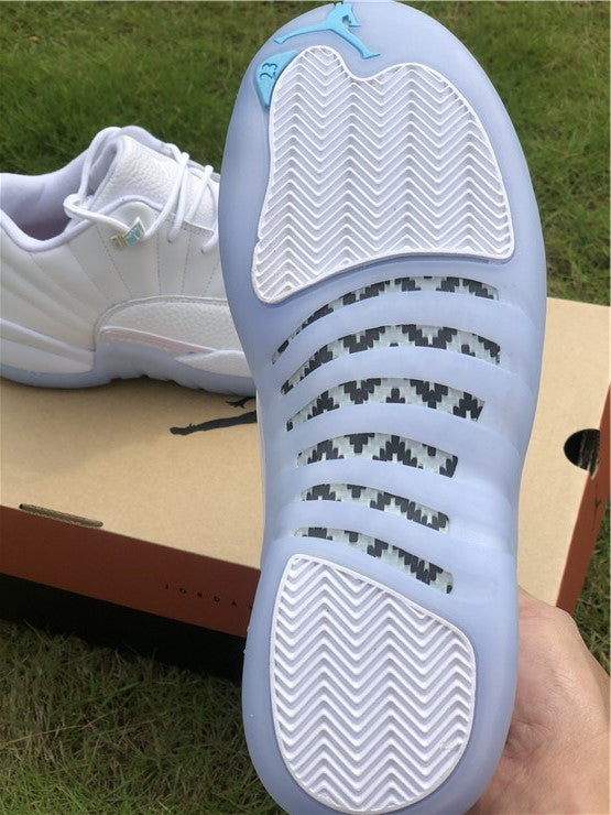 Nike Men's & Women's Designer Street Sneakers — Style 170 close-up view