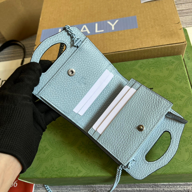 Styled lifestyle shot of modern sleek women's handbag – women's premium purse